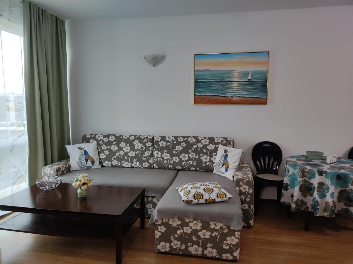 Прекрасен Апартамент С Изглед Към Морето Сарафово 1 Burgas Stad Buitenkant foto